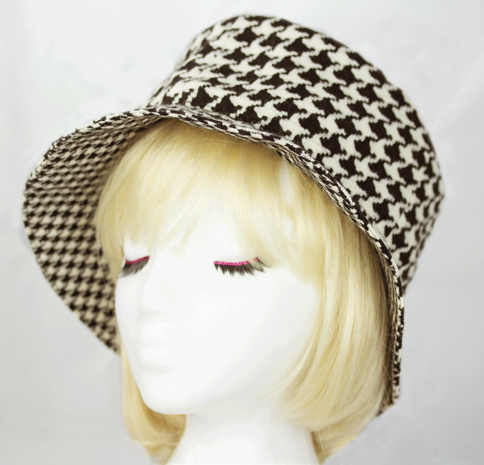 Womens Cloche in Bold Black \u0026 White 