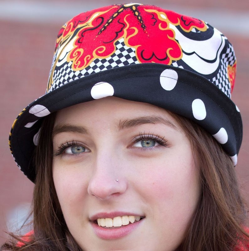 Women's Summer Cotton Bucket Hat Reversible Sun Hat Cloche in Red Black White Check & Polka Dot Hat Beach and Garden Hat Floral and dots