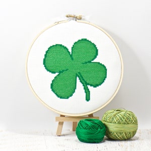 March Lucky Shamrock Counted Cross Stitch Pattern, Luck of the Irish Art, St Patrick&#39;s Day Decorations, Instant Download, DIY Craft Kit