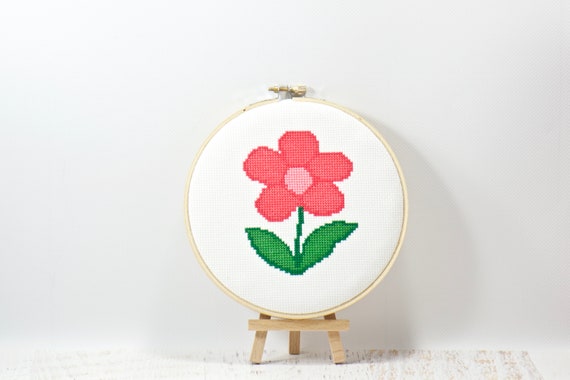 EASY, Mouse-House Hand Embroidery Hoop Art Sewing Pattern /& Tutorial
