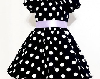 Vestido de pepas blanco y negro new arrivals