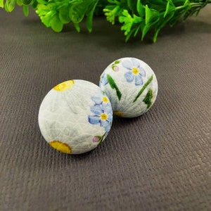 White Daisy & Blue Forget Me Not Flower Faux Leather Earrings