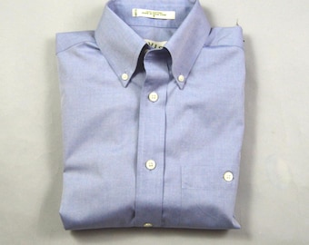 Vintage 1990s Size Small Blue Pinpoint Oxford Shirt by Orvis