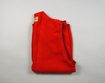 Vintage 1950s Red w/Black Trim Sweater Vest by Bond Size Small/Medium