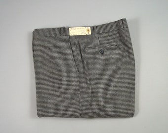 Vintage 1970s NOS Gray Houndstooth Wool Blend Trousers Size 42