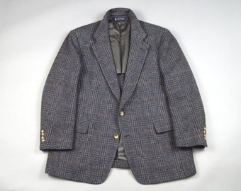 Vintage 1980s Gray Herringbone Tweed w/Over Check Sport Coat by Austin Reed Size 42S