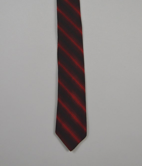 Vintage 1960s Black and Red Stripe Silk Necktie b… - image 2