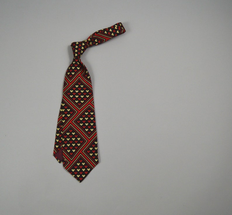 Vintage 1970s Brown Red and Cream Pattern Necktie by John Weitz for Marshall Field image 1