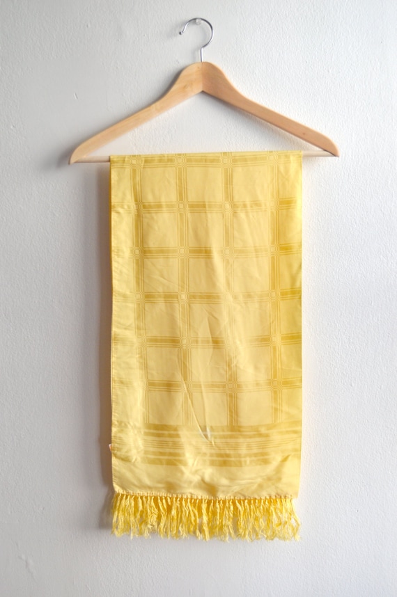 Vintage 40s/50s Yellow Rayon Scarf