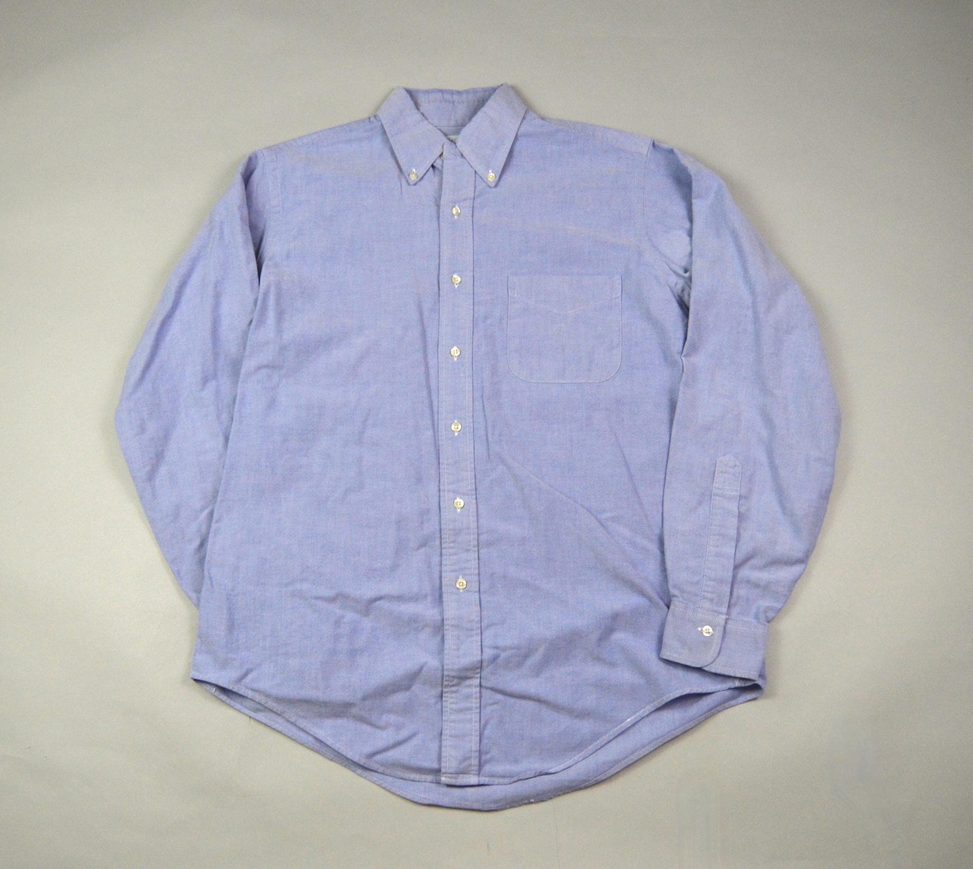 Vintage 1990s Size 15x34 Light Blue Oxford Button Down Shirt