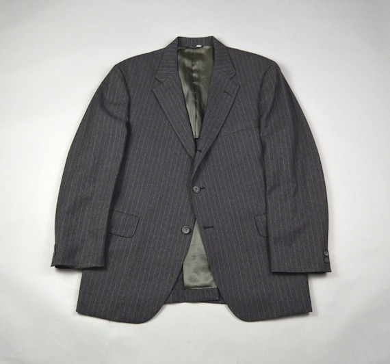 1980年代のヴィンテージ、サイズ40、グレーストライプ、3ロール2スーツ