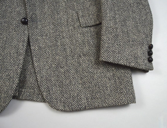 Vintage 1980s Gray Herringbone Tweed Sport Coat b… - image 2