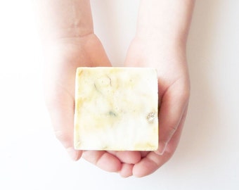 BABY SHAMPOO & WASH // 'Calendula Oatmeal' 2-in-1 Soap Bar - - - Vegan ∙ Organic ∙ 100% Natural