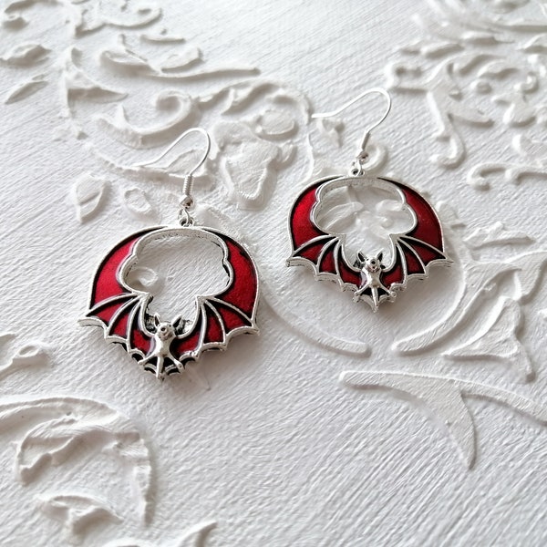 Boucles d'oreilles Chauve- Souris rouge sang, bijoux gothiques, Boucles d'oreilles gothique victorien,