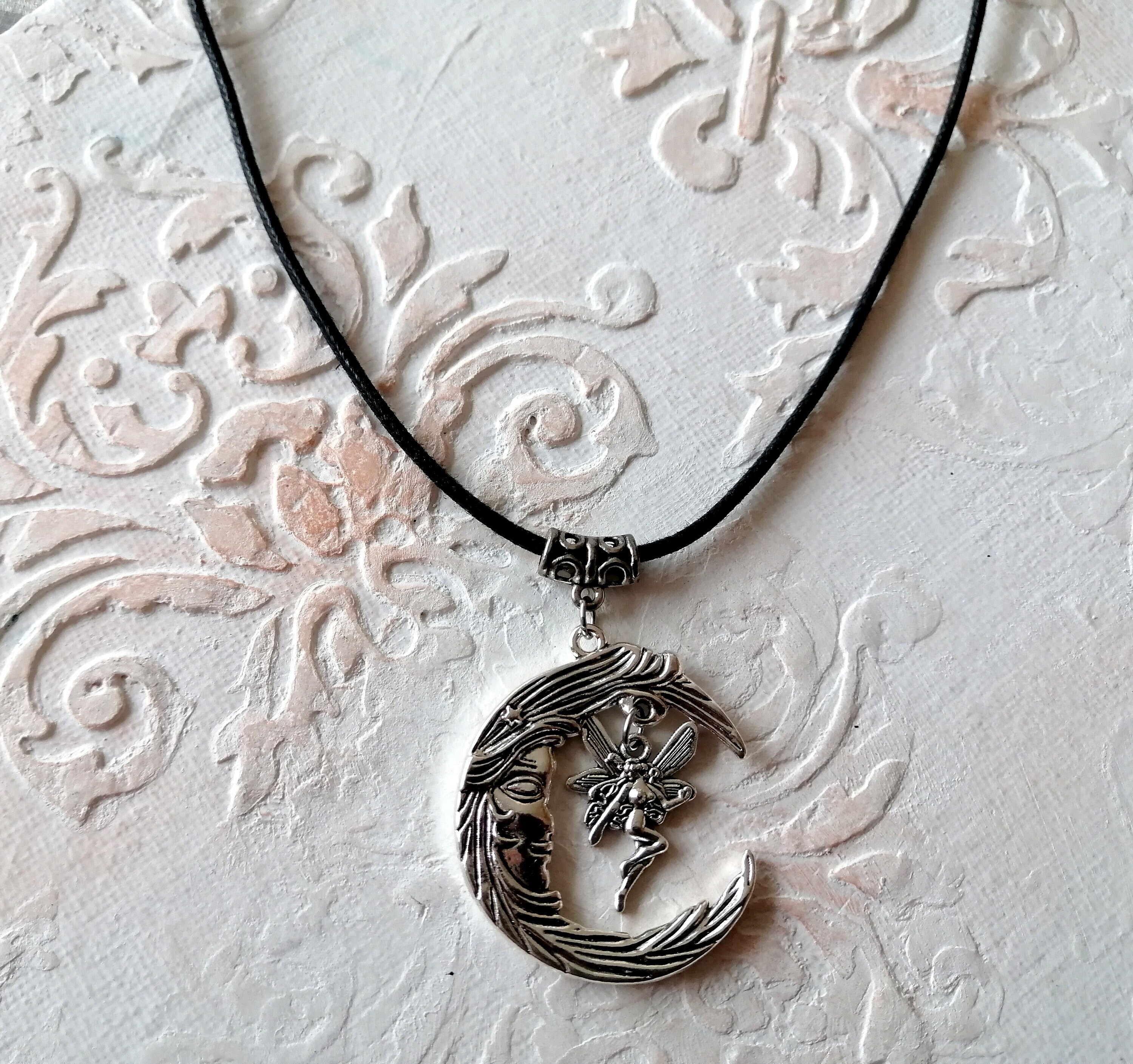 Pendentif Fée Sur La Lune - Or 18 Carats Et Acier - Occasion - Bijou Fantaisie