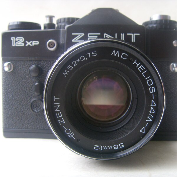 Foto de época Zenit 12xp 35mm SRL cámara hecho en URSS