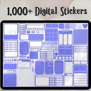 Könnte beinhalten: Ein digitales Tablet zeigt eine Sammlung von über 1.000 digitalen Aufklebern in verschiedenen Formen und Größen, alle in Blautönen. Der Text "1,000+ Digital Stickers" ist deutlich sichtbar. Ein Haftzettel in der oberen linken Ecke lautet "Perfect for... Notes, Planning, Journaling... and more!"