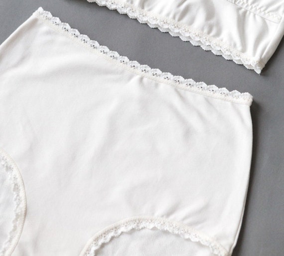 MALAYSIA STOCK] High Waisted Cotton Underwear Soft Full Briefs