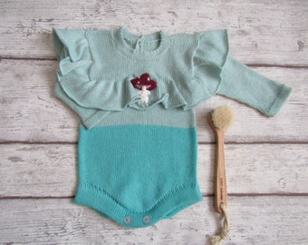 Baby Girl Outfit - Babies Knitwear - 0-3 months Baby Clothes - Baby Girl dress - photography prop - knitted jumper