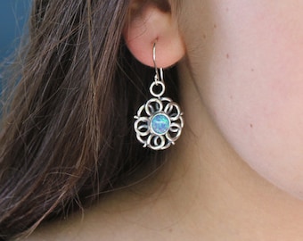 Silver Daisy Earring with a gem