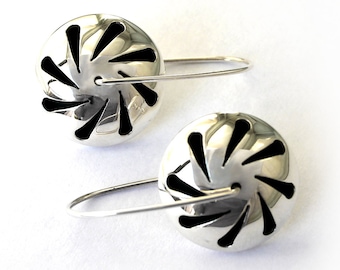 Rotating Geometric Dome Silver Earring Version 85 .