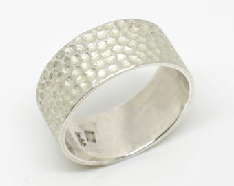 Sterling zilveren trouwring ring met deuken, heren trouwring.