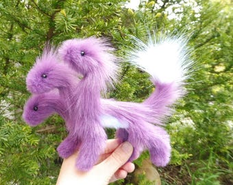 Lalka-figurka Hydra Dragon, ruchoma, fioletowa, fantasy, zwierzęca, sztuczne futro, Jerseydays, dekoracja, maskotka, cosplay, pluszowa mitologia