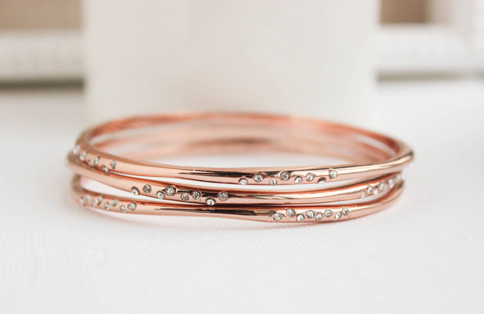 Изделия из розового золота. Браслет из розового золота женский. Rose Gold Jewelry. S10 rose gold loop. Изделия из розового золота. Браслет из розового золота женский. Rose Gold Jewelry.