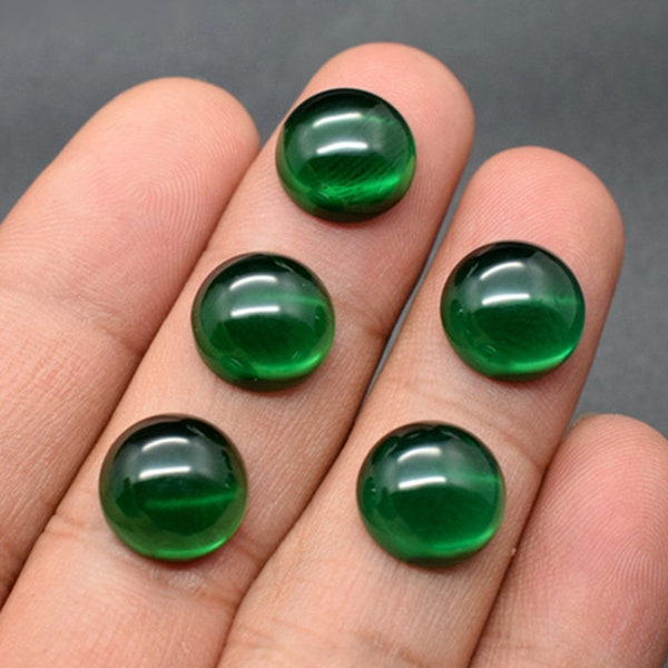 Cabochon rond émeraude Surface polie lisse Rond Vert riche Cabochon émeraude dos plat Plusieurs tailles pour choisir C62E