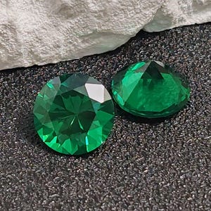 Emerald Round Faceted Gemstone Brilliant Cut Rich Green Emerald Gem Multiple Sizes to Choose C05E