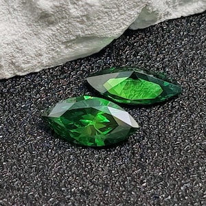 Piedra preciosa esmeralda talla marquesa facetada, esmeralda verde mediana, varios tamaños a elegir, C40E
