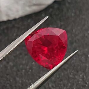 Grade AAA Cutting Ruby Trillion Faceted Gemstone Trilliant Cut Vivid Red Ruby Gem Multiple Sizes to Choose C53R