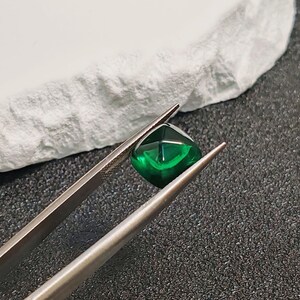 Cabochão de esmeralda em formato de almofada com lapidação Sugarloaf de alta qualidade, vários tamanhos para escolher C75E imagem 4