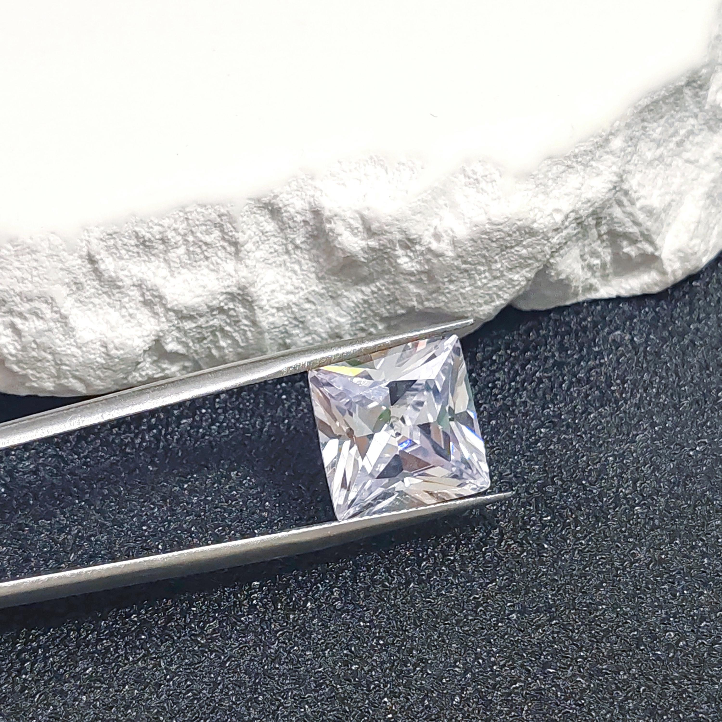 Grade AAA Cubic Zirconia Square Faceted Gemstone Princess Cut