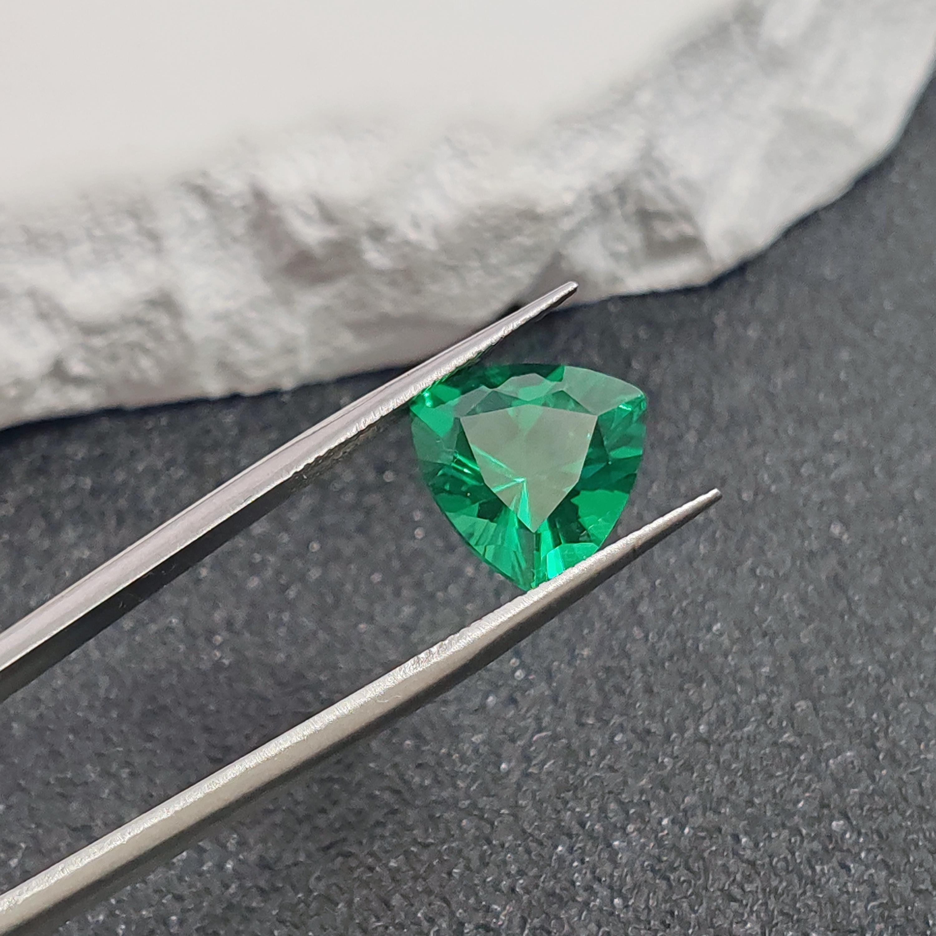 Emerald Triangular Faceted Gemstone Trilliant Cut Rich Green Emerald ...
