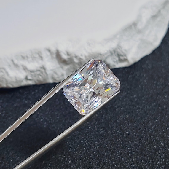 Grade AAA Cubic Zirconia Rectangle Faceted Gemstone Radiant Cut Cubic Zirconia Multiple Sizes to Choose C18Z