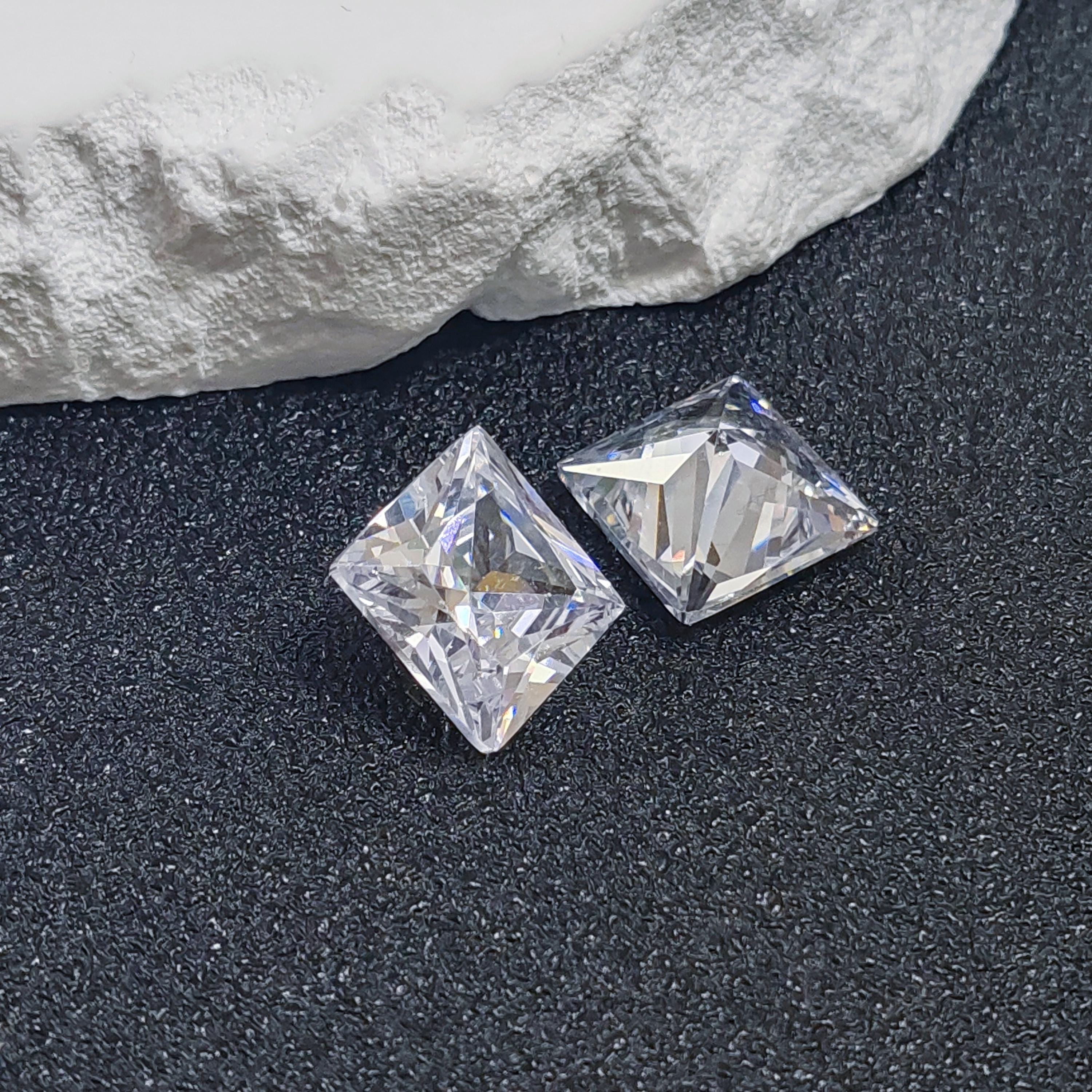 Grade AAA Cubic Zirconia Square Faceted Gemstone Princess Cut