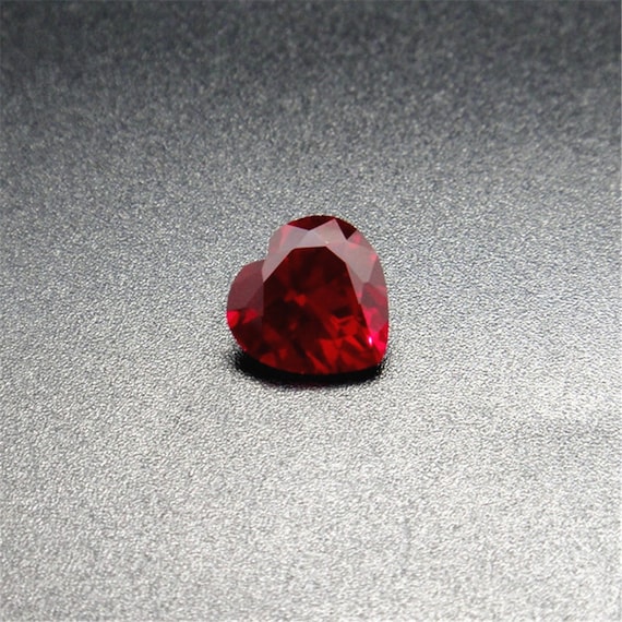 Heart online shaped gemstones