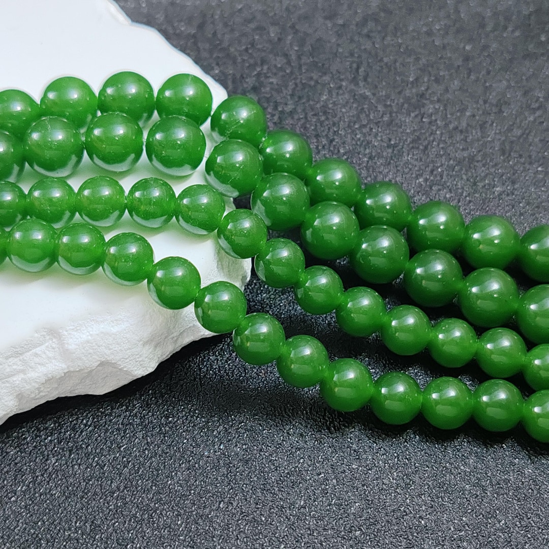 Natural Smooth Light Green Jade Gemstone Loose Beads – Round 4/6/8/10/12mm (15" Strand)