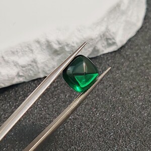 Cabochão de esmeralda em formato de almofada com lapidação Sugarloaf de alta qualidade, vários tamanhos para escolher C75E imagem 2