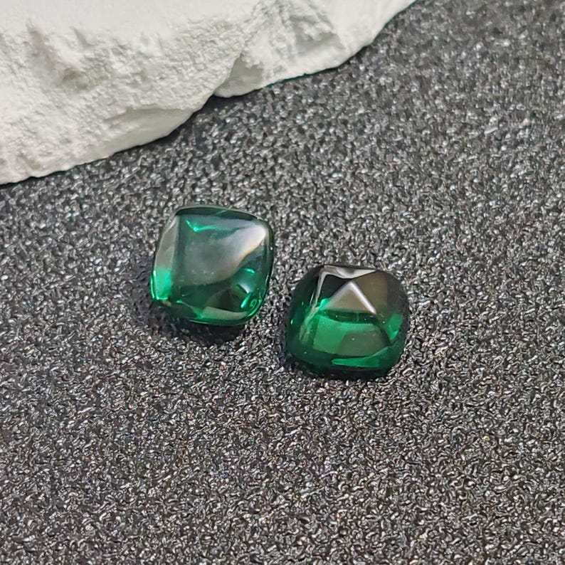 Cabochão de esmeralda em formato de almofada com lapidação Sugarloaf de alta qualidade, vários tamanhos para escolher C75E imagem 7