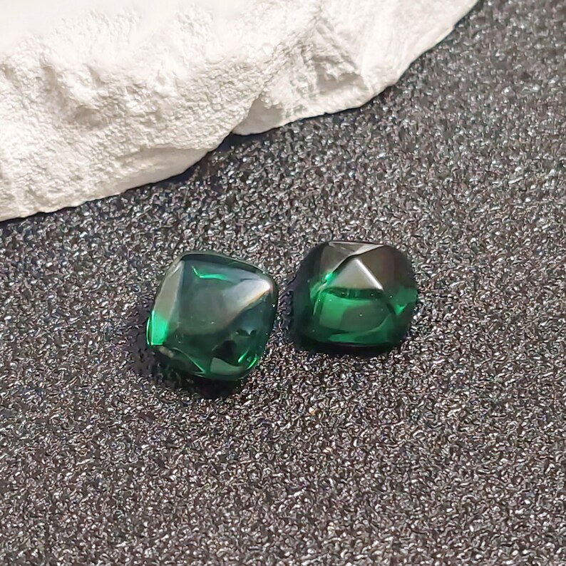 Cabochão de esmeralda em formato de almofada com lapidação Sugarloaf de alta qualidade, vários tamanhos para escolher C75E imagem 5