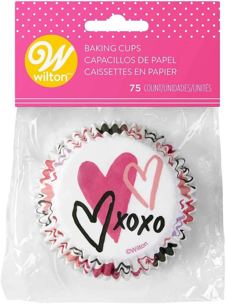 Love Wilton Standard 2 Baking Cups Valentine/'s Day XOXO Muffin Cupcake Liners