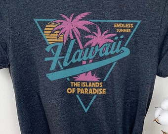 Vintage-Inspired Hawaii Retro Design TShirt | Tropical Vibes | Aloha Spirit | 2023 Trend | Vacation Shirt | Hawaii Tee | Retro Tee