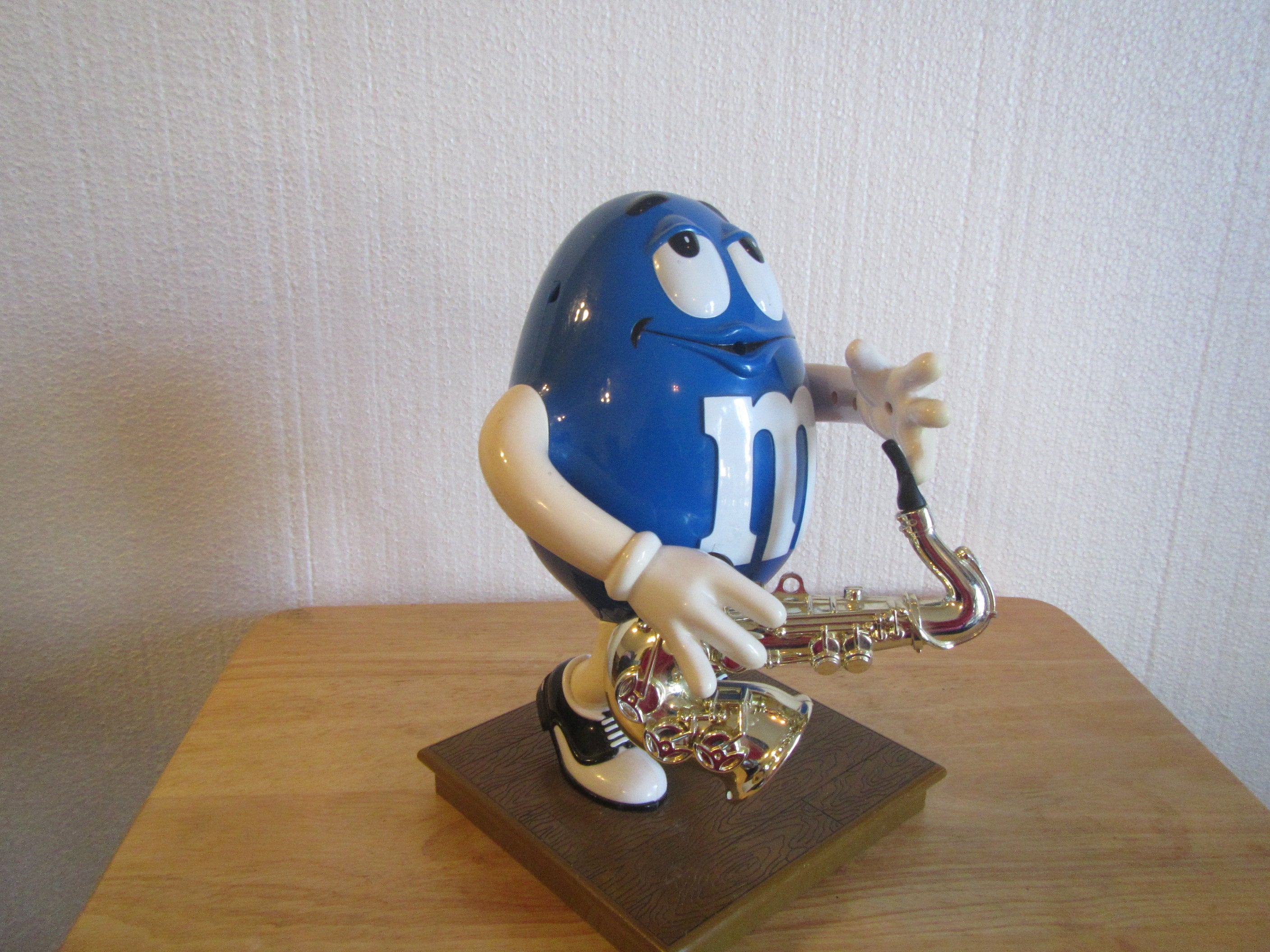 Blue Saxophone Player M & M Dispenser ** Peanut M M Dispenser