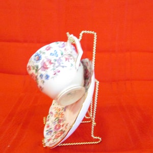 Crown Staffordshire Fine Bone China Tea Cup and Saucer Floral made in England  ( Cs626 )