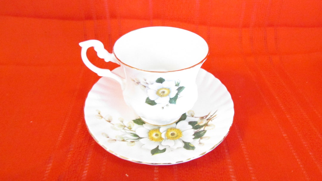 Royal Dover Fine Bone China , Daisy Design Made in China cs630 Etsy