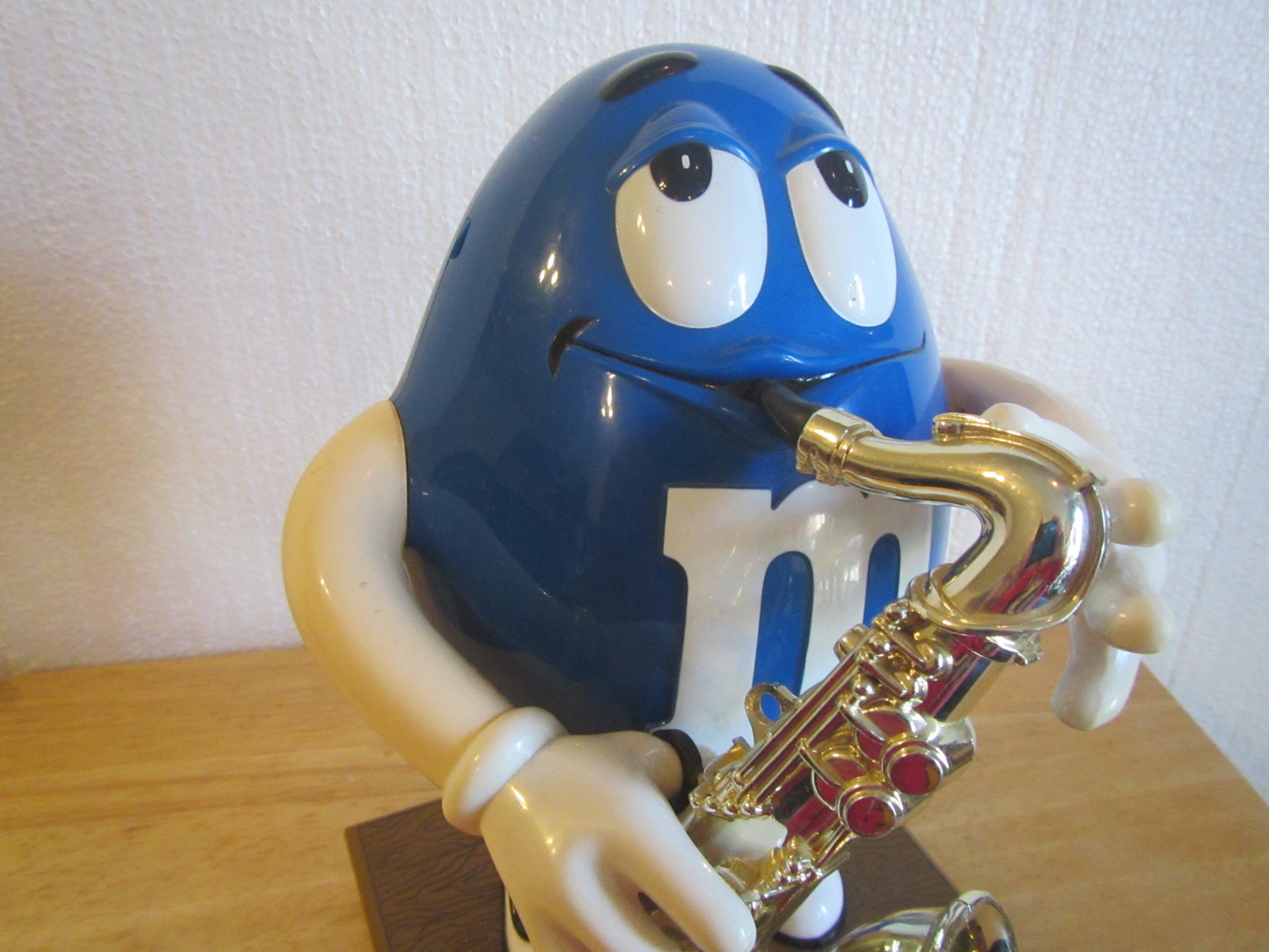 Blue Saxophone Player M & M Dispenser ** Peanut M M Dispenser