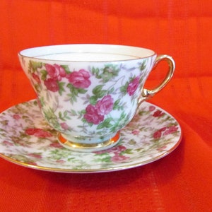 Napco  China Tea Cup and Saucer made in Japan  ( Cs625 )