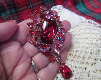 Vintage rood en roze faux Stones broche hanger met Goldtone instellingen